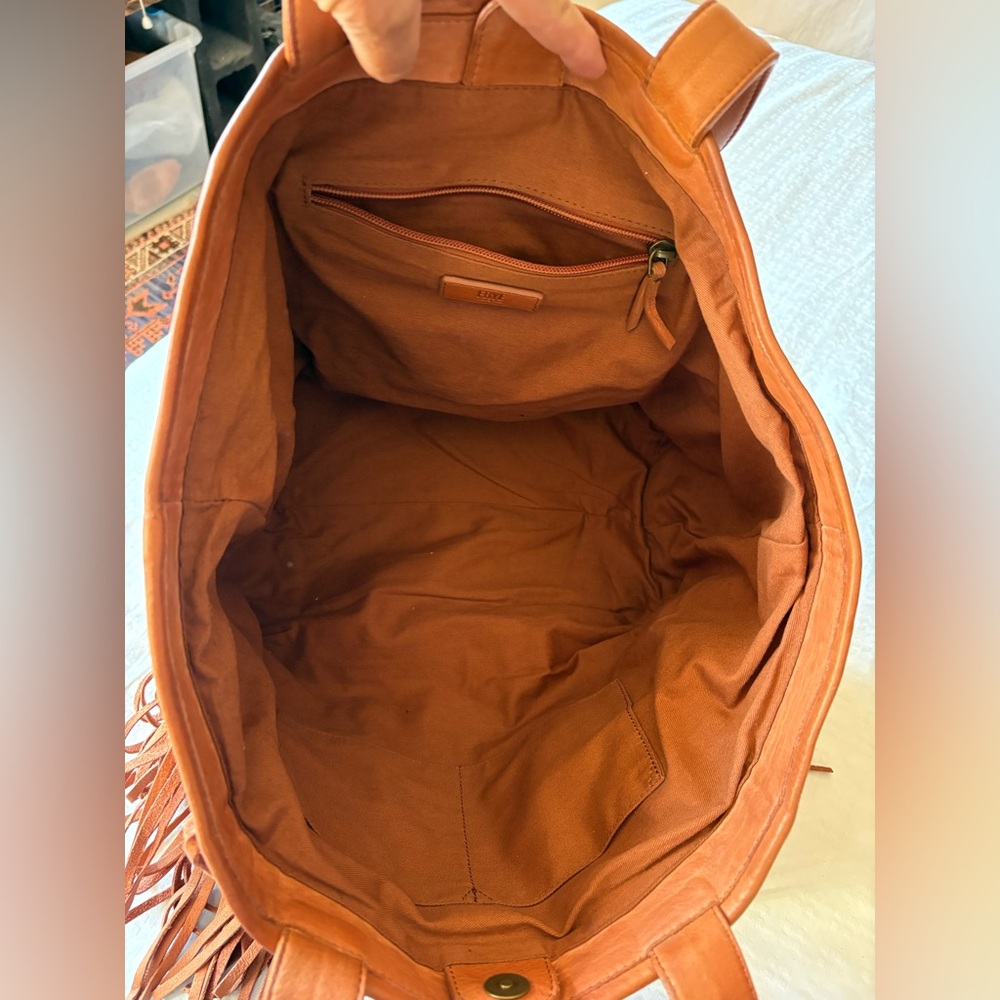 Frye Vivian Fringed Leather Tote Bag - Picture 14 of 16